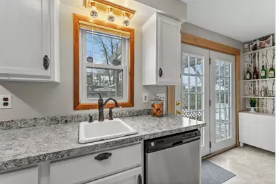 895 Clarence Street, Saint Paul, MN 55106 - Photo 13