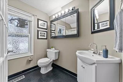 895 Clarence Street, Saint Paul, MN 55106 - Photo 27