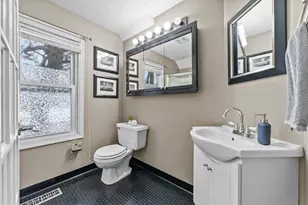 895 Clarence St, Saint Paul, MN 55106 - Photo 27