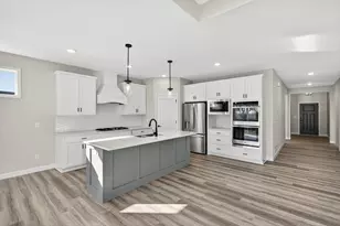 924 Yellowcrest St SW, Delano, MN 55328 - Photo 13