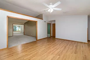 218 6th St NE, Montgomery, MN 56069 - Photo 3