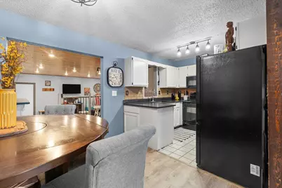 729 5th Street S, Wahpeton,  58075 - Photo 3