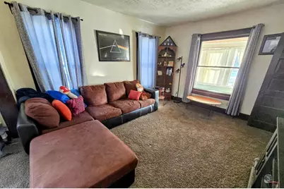 515 2nd Street NW, Pipestone, MN 56164 - Photo 9