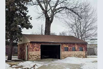 515 2nd Street NW, Pipestone, MN 56164 - Photo 3