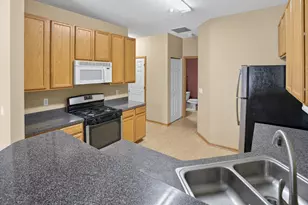 5130 Holly Ln N, Plymouth, MN 55446 - Photo 9