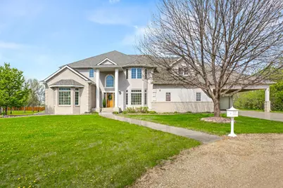 1407 15th Street N, Wahpeton,  58075 - Photo 1
