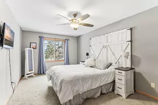 4226 Bridgewood Terrace, Vadnais Heights, MN 55127 - Photo 15