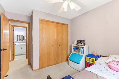 4226 Bridgewood Terrace, Vadnais Heights, MN 55127 - Photo 17