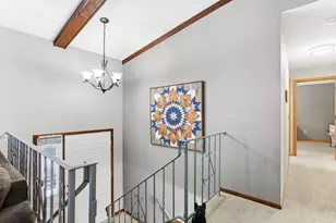 4226 Bridgewood Terrace, Vadnais Heights, MN 55127 - Photo 3