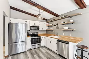 4226 Bridgewood Terrace, Vadnais Heights, MN 55127 - Photo 9