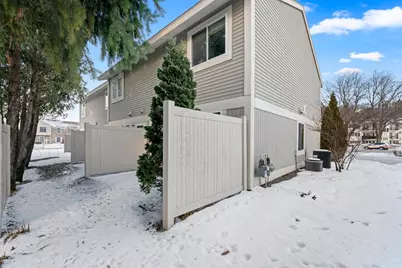 1934 Greenview Place SW, Rochester, MN 55902 - Photo 27