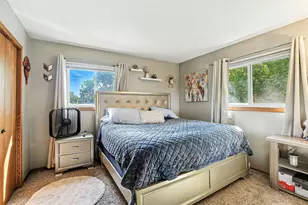 508 Shadyside Cir, Hopkins, MN 55343 - Photo 9