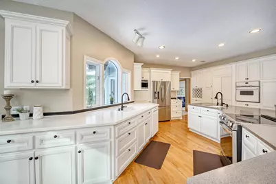 11709 Welters Way, Eden Prairie, MN 55347 - Photo 23