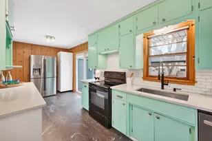 1711 St Mary's St, Falcon Heights, MN 55113 - Photo 15