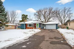 1711 St Mary's St, Falcon Heights, MN 55113 - Photo 3