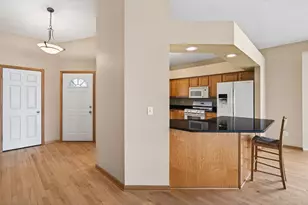 7933 Victoria Curve, Saint Louis Park, MN 55426 - Photo 7