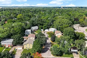 514 Shadyside Cir, Hopkins, MN 55343 - Photo 19