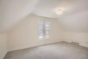 84 Isabel St W, Saint Paul, MN 55107 - Photo 5