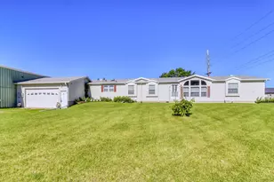 325 1st St SW, Ulen, MN 56585 - Photo 1