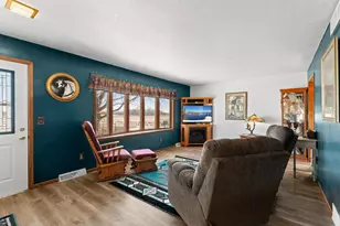 25435 555th Ave, Austin, MN 55912 - Photo 15