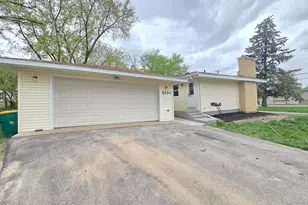 5201 W 84th St, Bloomington, MN 55437 - Photo 31