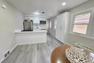 5201 W 84th St, Bloomington, MN 55437 - Photo 11