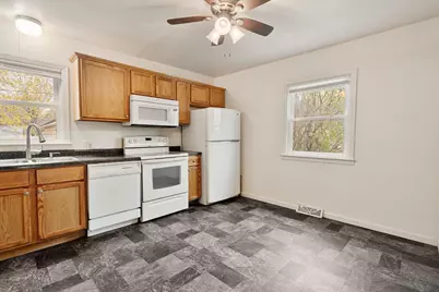 1605 6th Street SE, Austin, MN 55912 - Photo 5