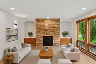 639 Carver Bluffs Pkwy, Carver, MN 55315 - Photo 17