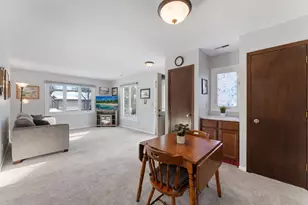 4677 Stavern Point, Eagan, MN 55122 - Photo 3