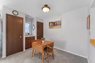 4677 Stavern Point, Eagan, MN 55122 - Photo 7