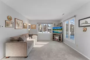 4677 Stavern Point, Eagan, MN 55122 - Photo 5