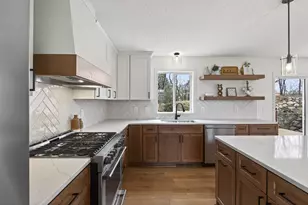 13316 Commonwealth Dr, Burnsville, MN 55337 - Photo 21