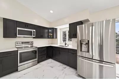 4100 Parkway Ponds Lane, White Bear Lake, MN 55110 - Photo 9