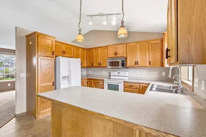 1136 Pioneer Trail SE, Cambridge, MN 55008 - Photo 5