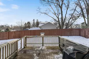 7405 Knollwood Dr, Mounds View, MN 55112 - Photo 37