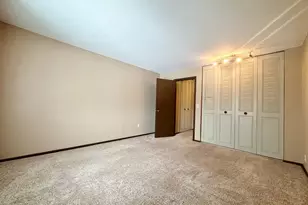 1640 Hwy 36 W, Roseville, MN 55113 - Photo 25