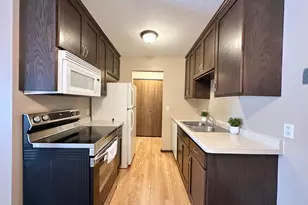 1640 Hwy 36 W, Roseville, MN 55113 - Photo 5