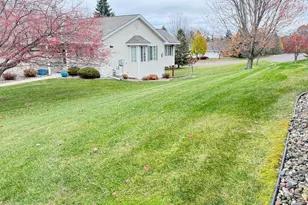 745 Echo Shores Ct, Mahtomedi, MN 55115 - Photo 3