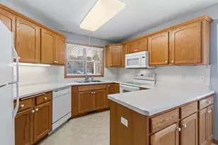 745 Echo Shores Ct, Mahtomedi, MN 55115 - Photo 5