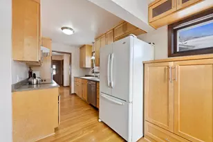 2194 Maryland Ave E, Saint Paul, MN 55119 - Photo 7