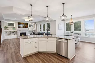 19951 Hiawatha Ct, Lakeville, MN 55044 - Photo 5