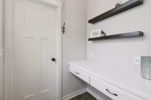 19951 Hiawatha Ct, Lakeville, MN 55044 - Photo 23