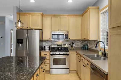 313 Periwinkle Place, Bayport, MN 55003 - Photo 13