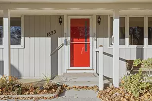 1823 Gramsie Rd, Arden Hills, MN 55112 - Photo 3