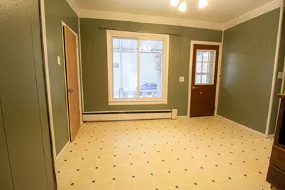 303 5th Street NW, Austin, MN 55912 - Photo 9