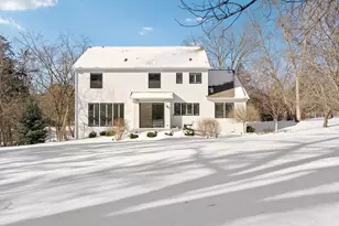 5213 Woodhill Rd, Minnetonka, MN 55345 - Photo 63