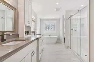 5213 Woodhill Rd, Minnetonka, MN 55345 - Photo 39