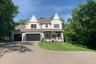 5213 Woodhill Rd, Minnetonka, MN 55345 - Photo 79