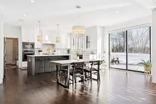 5213 Woodhill Rd, Minnetonka, MN 55345 - Photo 11