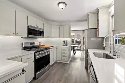 5228 Silver Maple Circle, Hopkins, MN 55343 - Photo 7